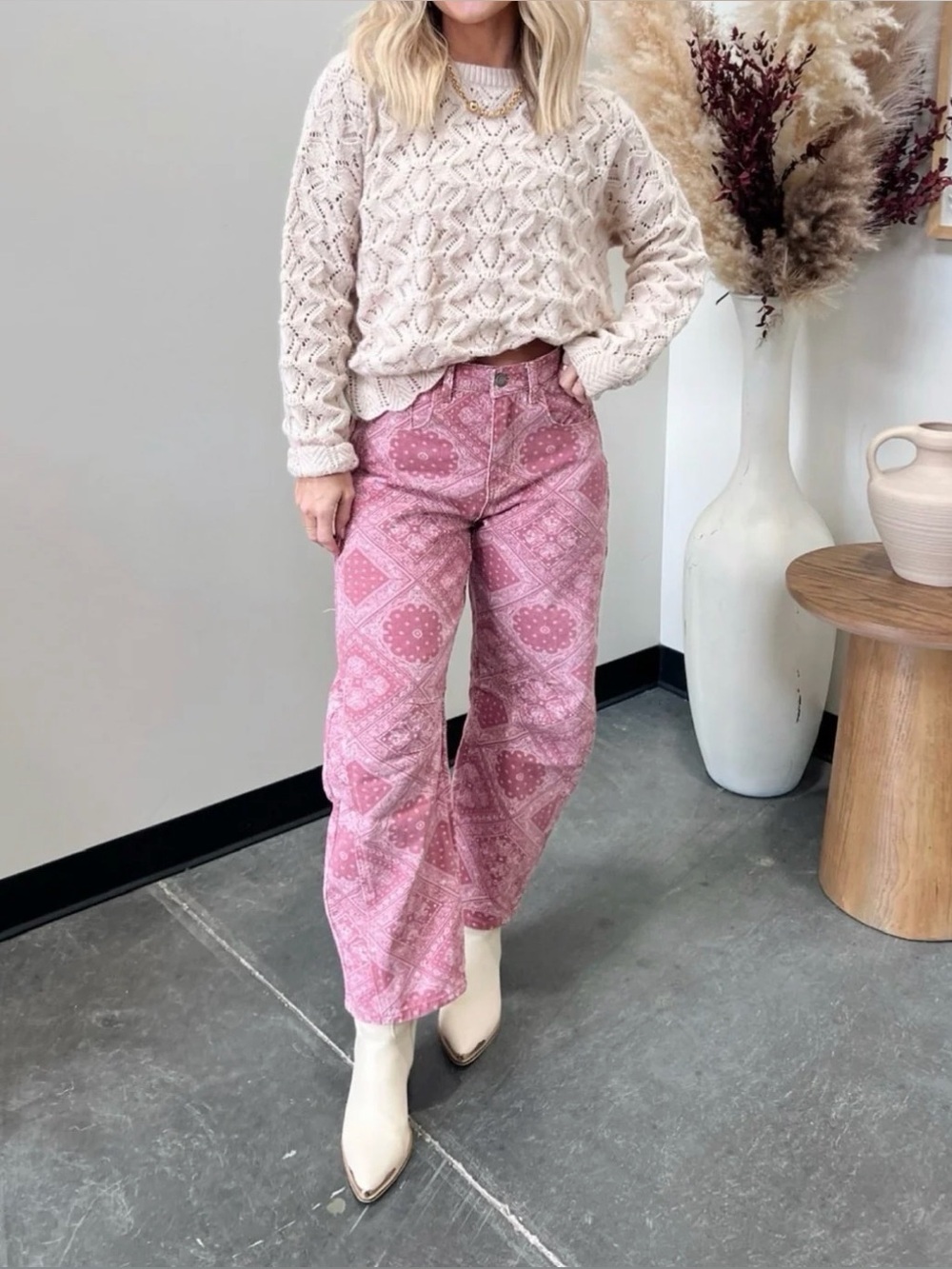 NEW Veveret Paisley Print Barrel Jean in Rose